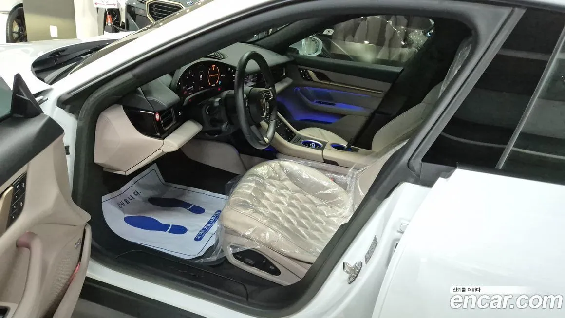 Porsche Taycan 2023 из KR, фото 8