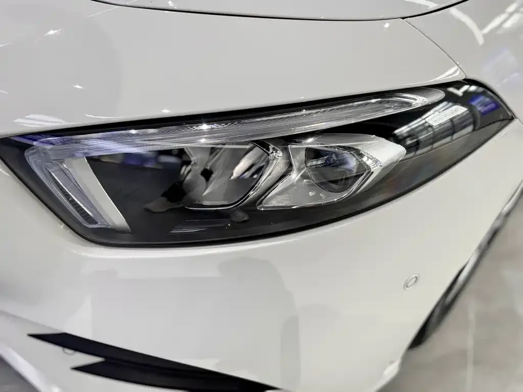 Mercedes-Benz A-Class — фото 10