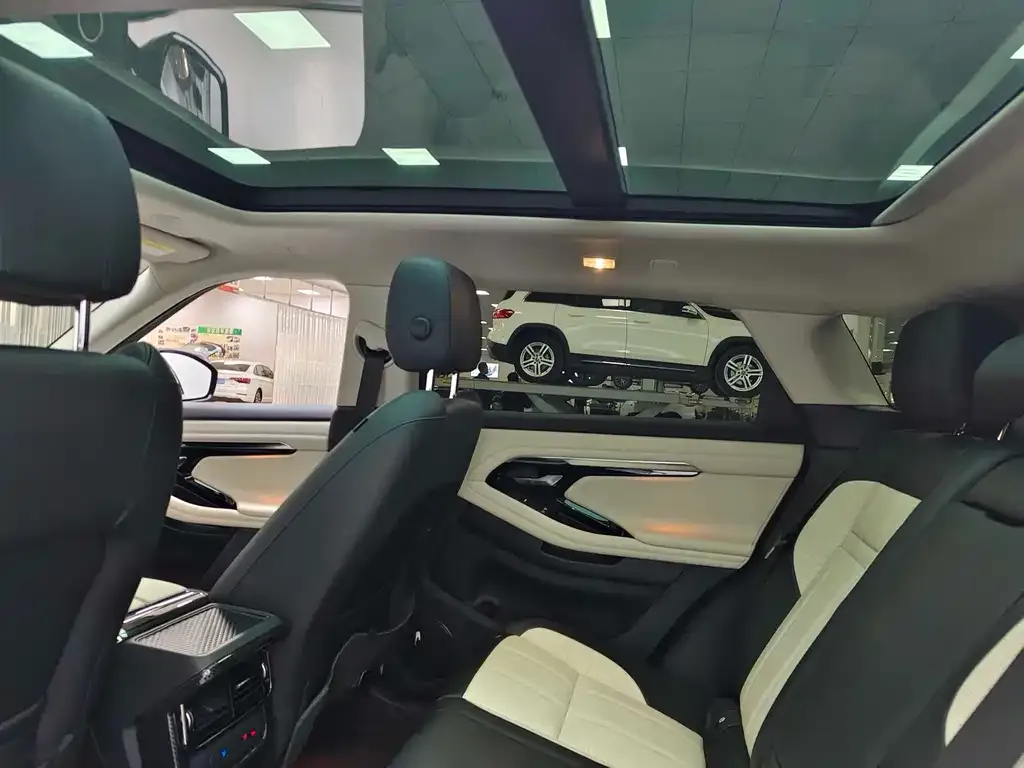 Land Rover Evoque 2022 из CN, фото 9