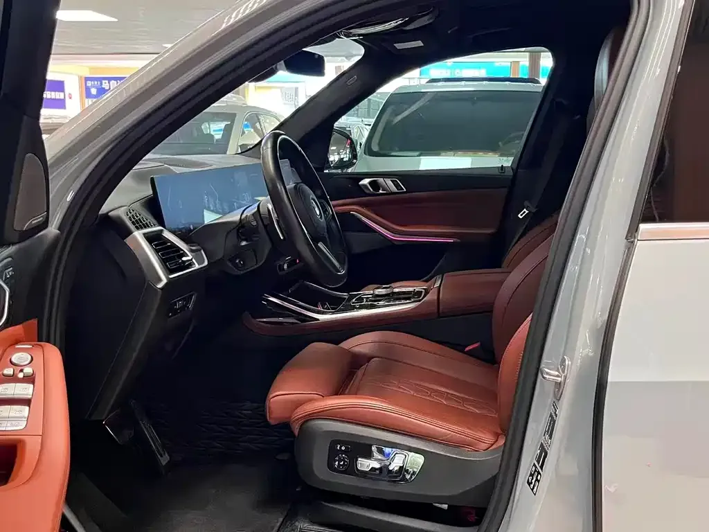 BMW X7 2023 из CN, фото 3