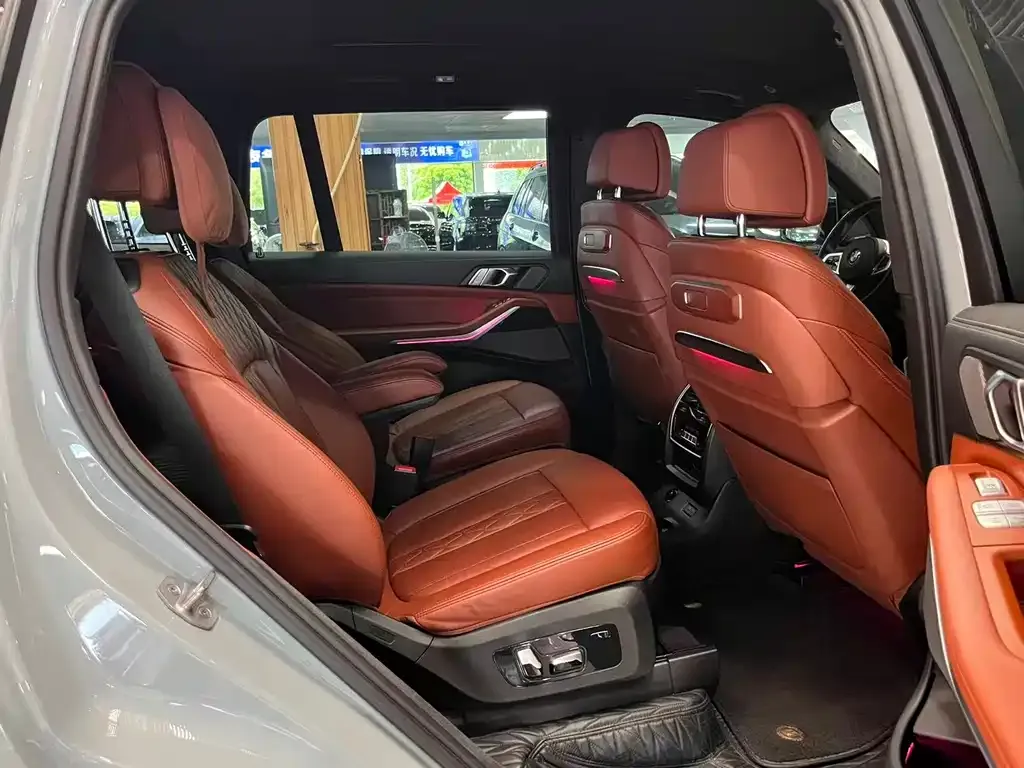 BMW X7 2023 из CN, фото 6