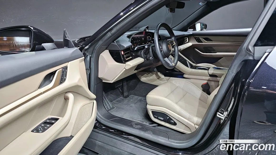 Porsche Taycan 2022 из KR, фото 10