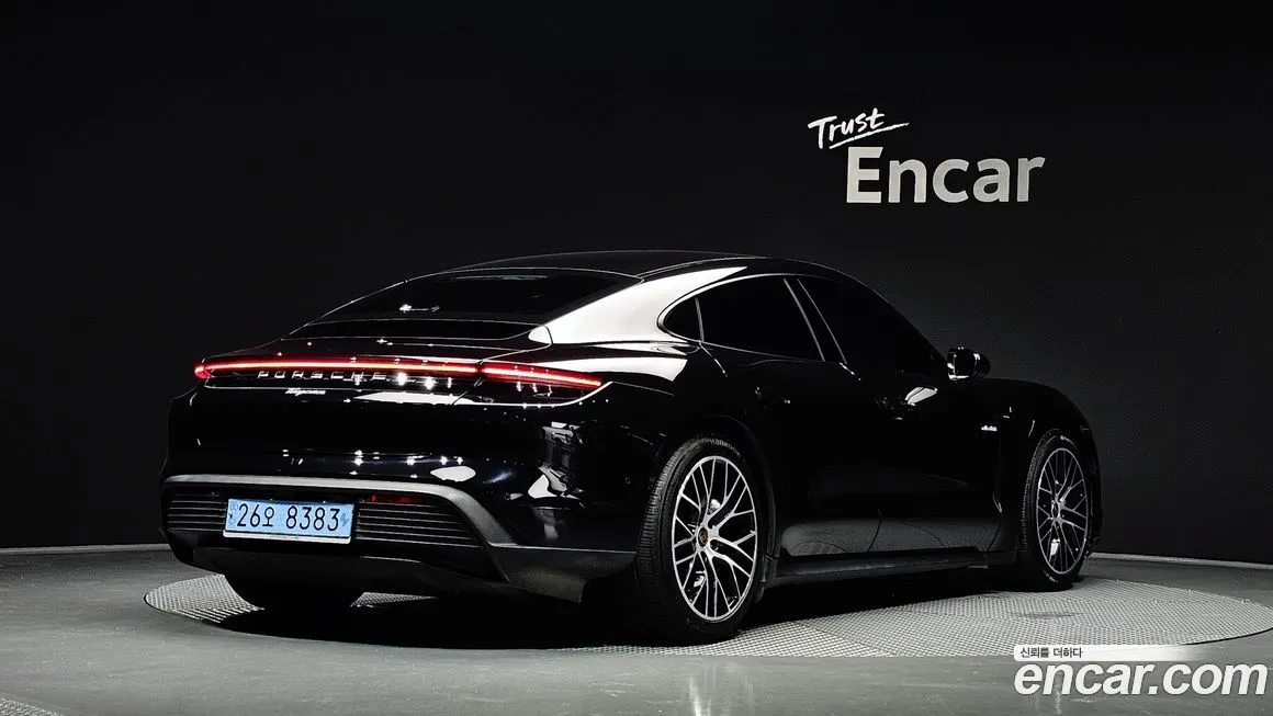 Porsche Taycan 2022 из KR, фото 2
