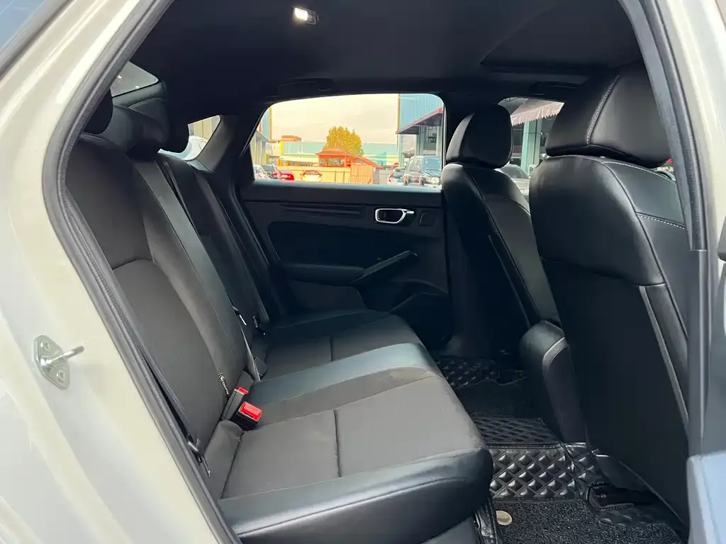 Honda Civic 2023 из CN, фото 10