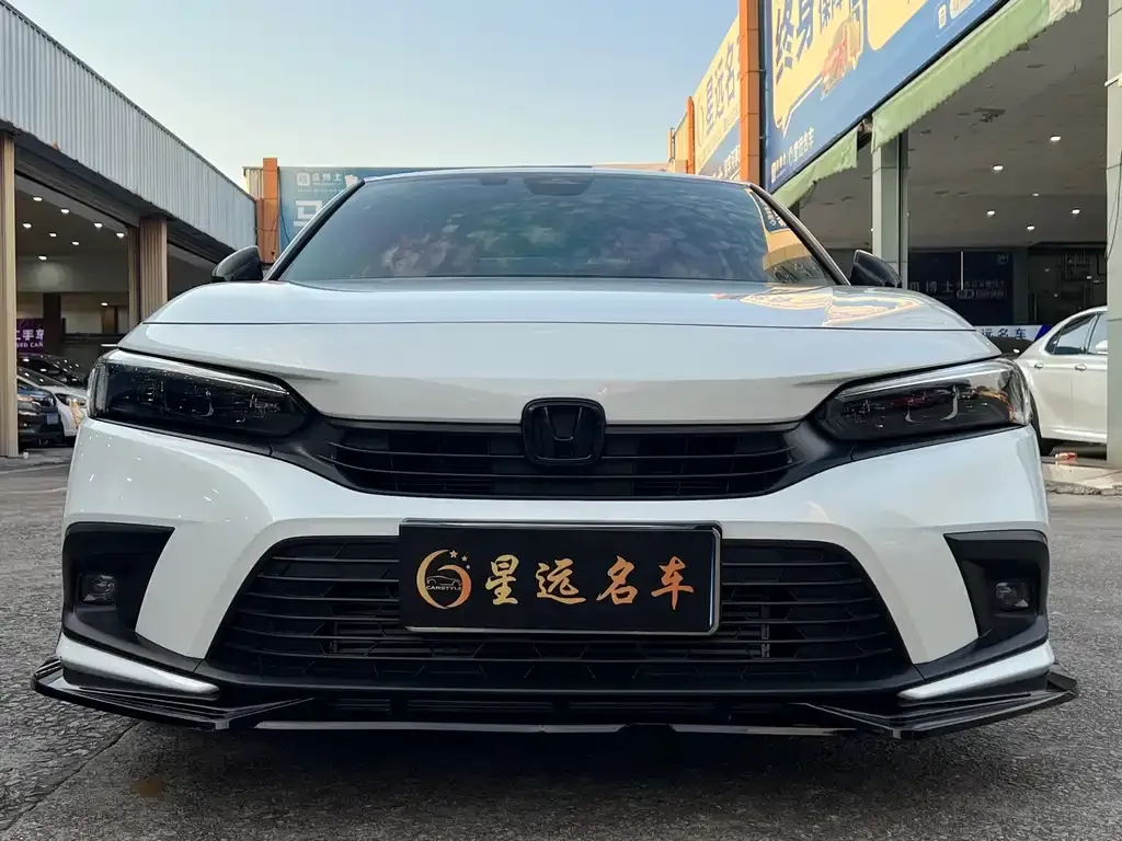 Honda Civic 2023 из CN, фото 2