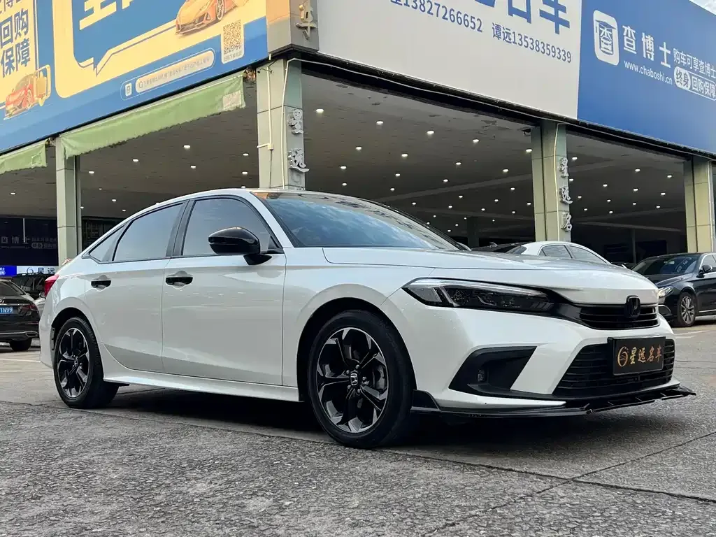 Honda Civic 2023 из CN, фото 3