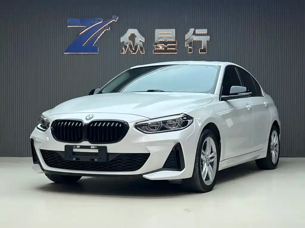 BMW 1 Series 2021 из CN, фото 1