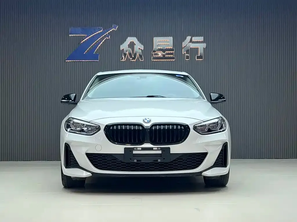 BMW 1 Series 2021 из CN, фото 2