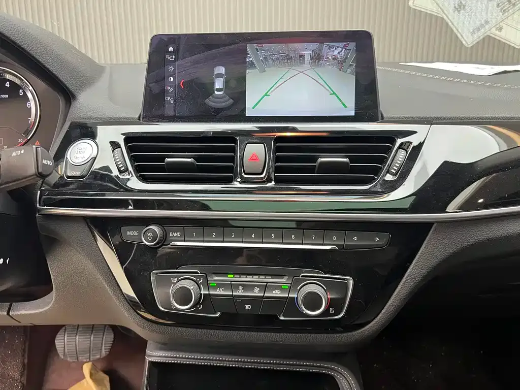 BMW 1 Series 2021 из CN, фото 9