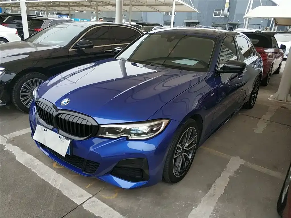 BMW 3 Series 2021 из CN, фото 1