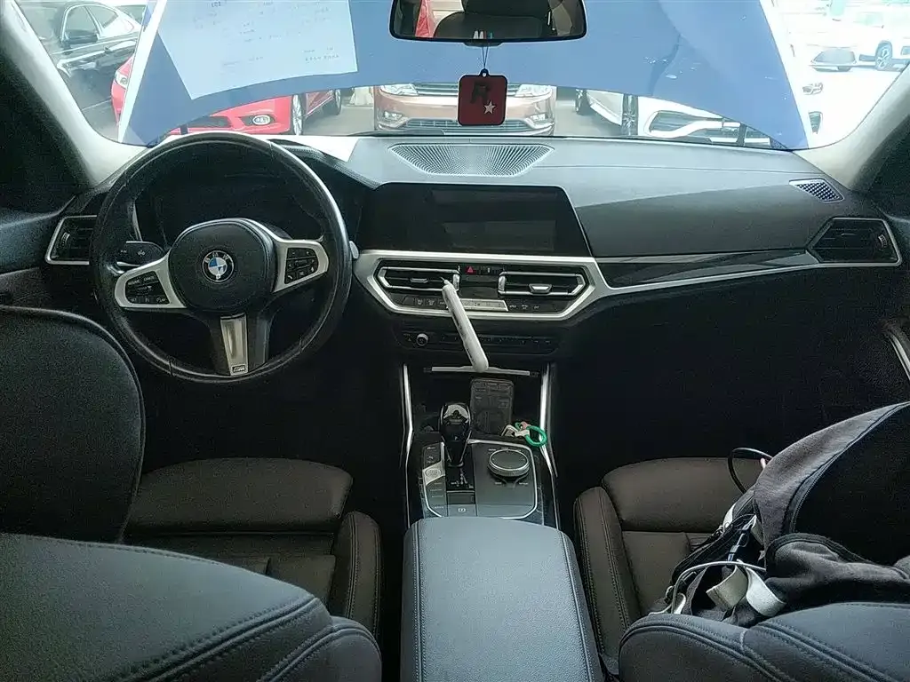 BMW 3 Series 2021 из CN, фото 10
