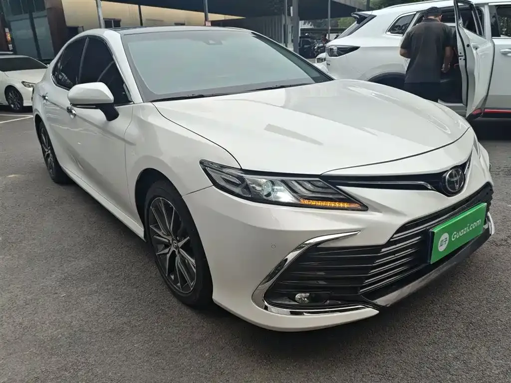 Toyota Camry 2023 из CN, фото 4