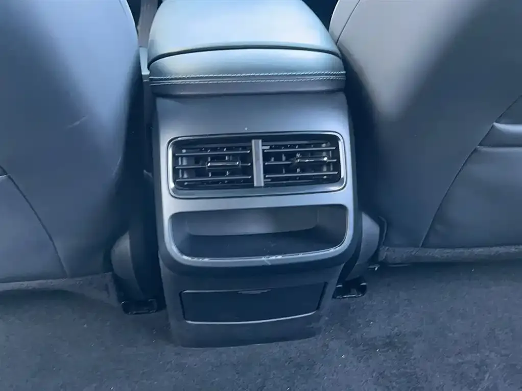 BYD Seal — фото 2