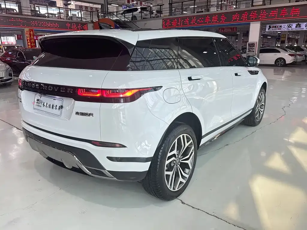 Land Rover Evoque 2023 из CN, фото 3
