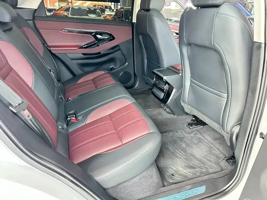 Land Rover Evoque 2023 из CN, фото 8