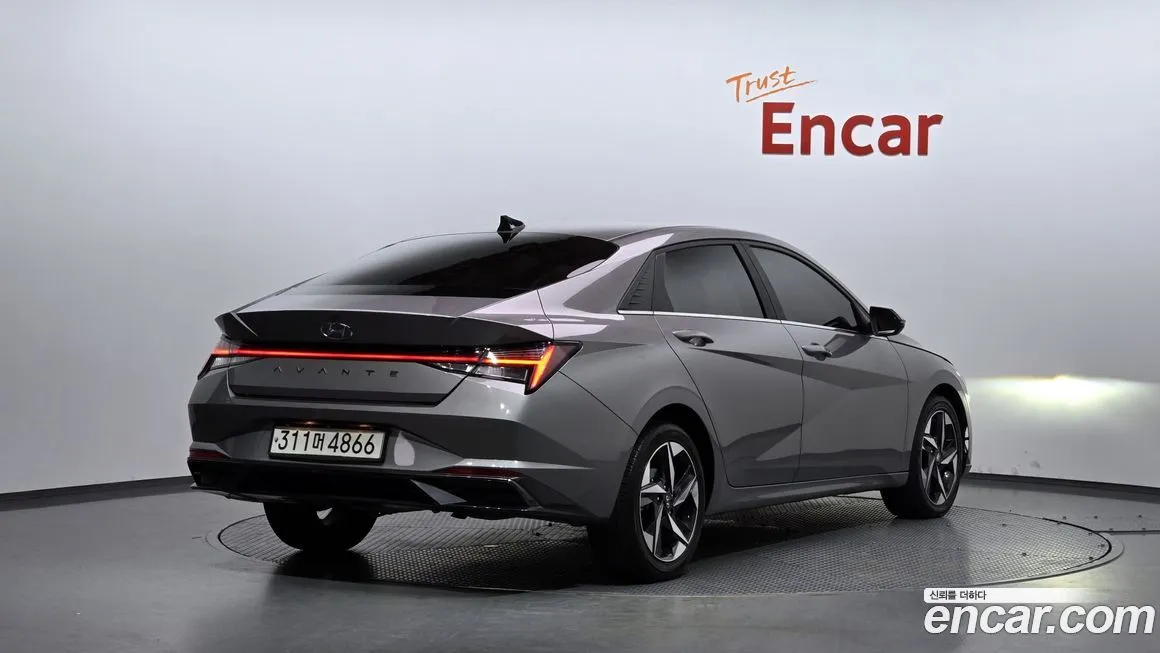 Hyundai AVANTE — фото 2