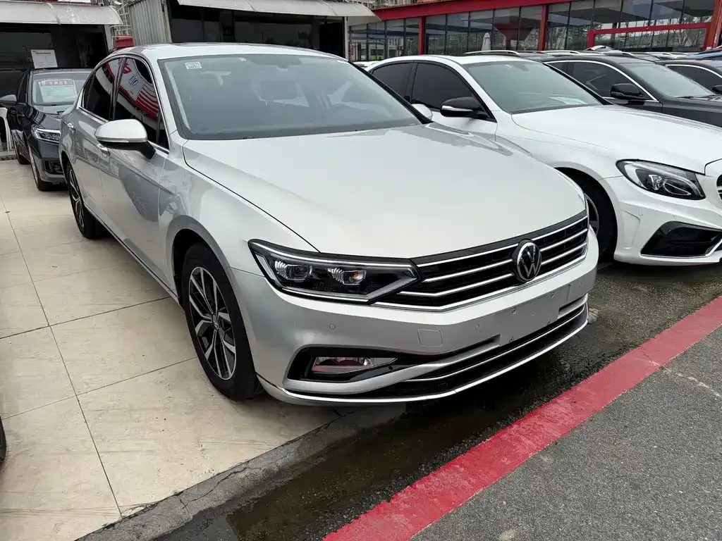 Volkswagen Magotan 2021 из CN, фото 3