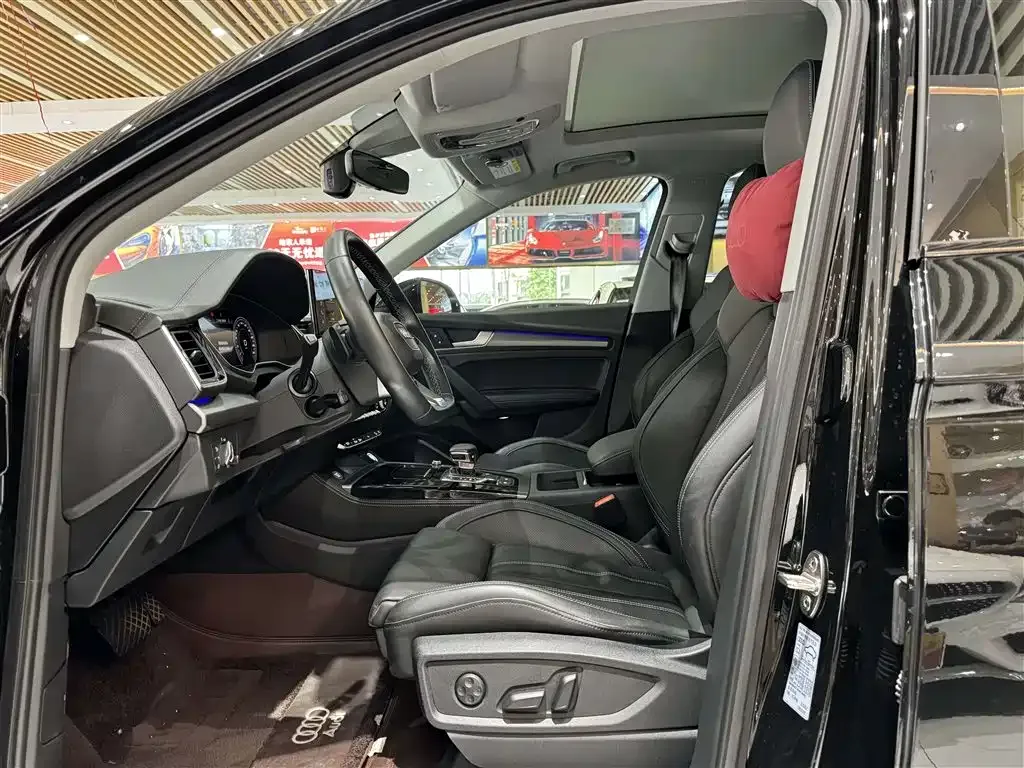 Audi Q5L 2022 из CN, фото 10