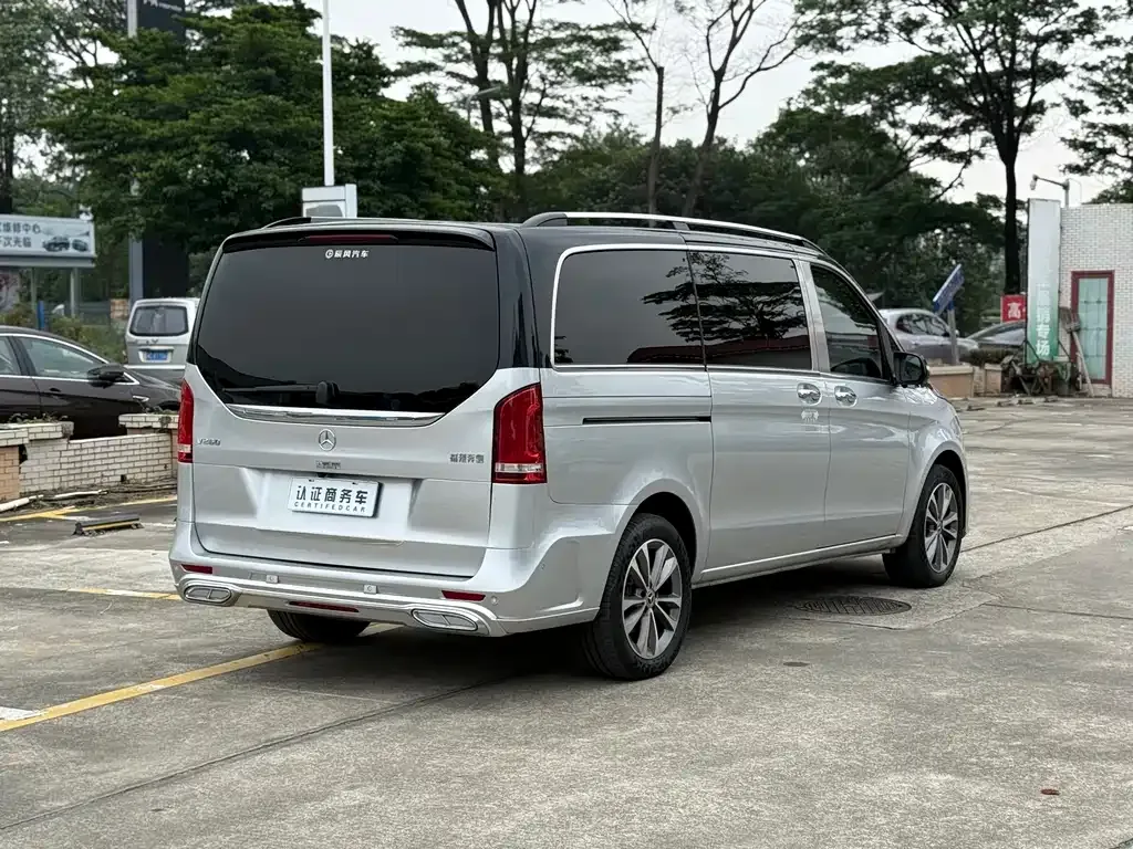Mercedes-Benz V-Class 2022 из CN, фото 4