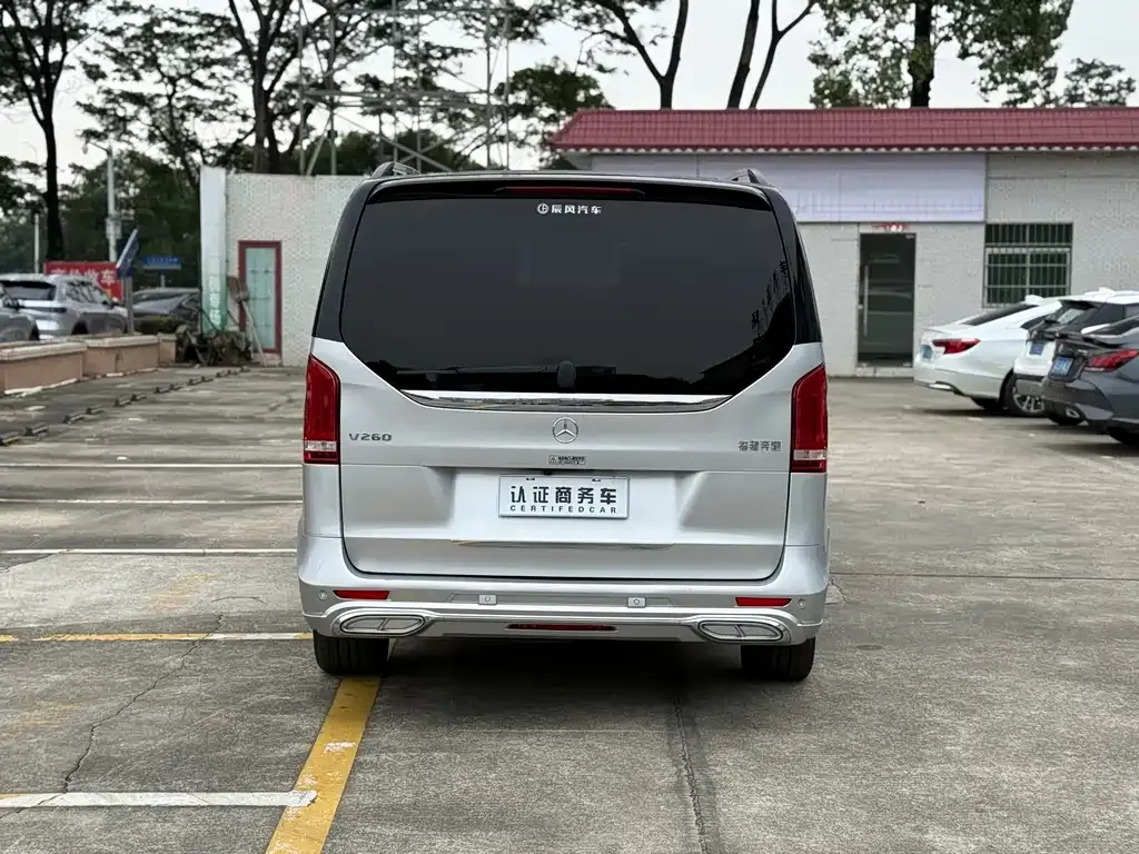 Mercedes-Benz V-Class 2022 из CN, фото 5