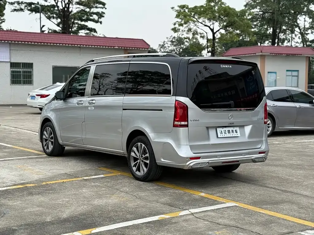 Mercedes-Benz V-Class 2022 из CN, фото 6