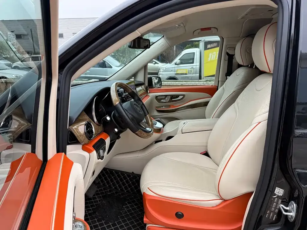 Mercedes-Benz V-Class 2022 из CN, фото 7
