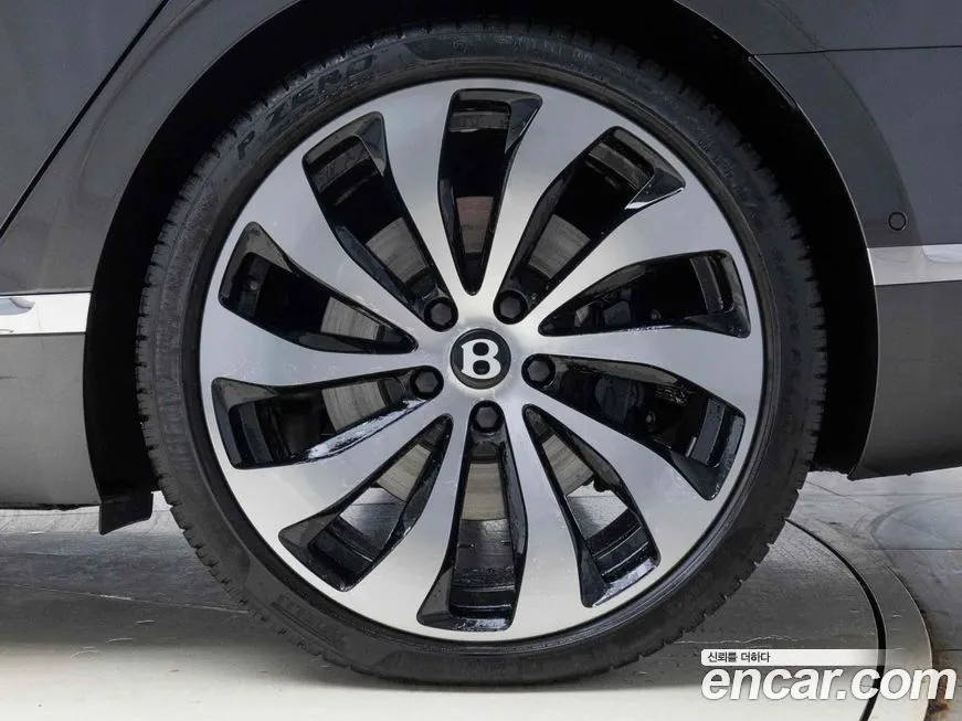 Bentley Flying Spur 2024 из KR, фото 5