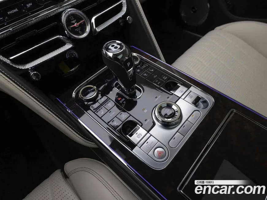 Bentley Flying Spur 2024 из KR, фото 9