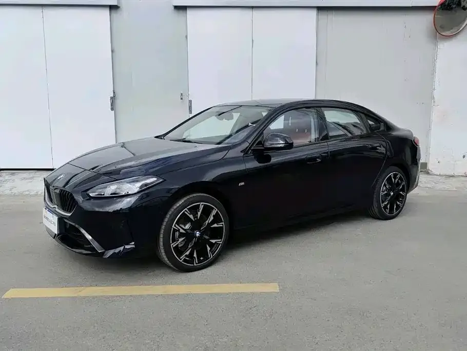 BMW 2 Series 2025 из CN, фото 1