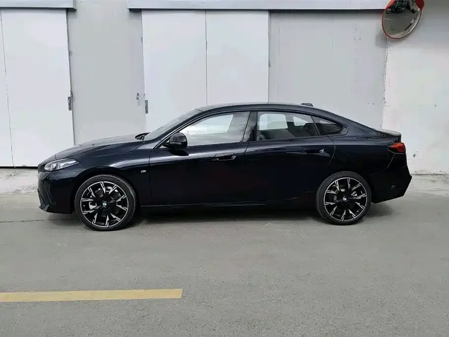 BMW 2 Series 2025 из CN, фото 5