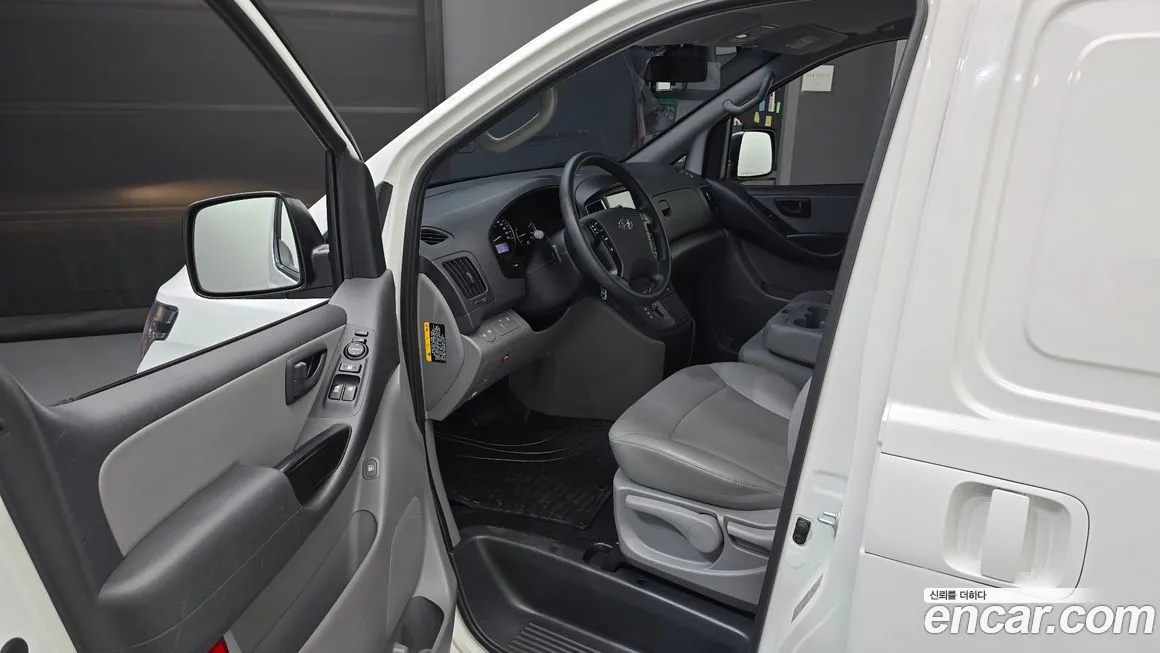 Hyundai Starex — фото 10