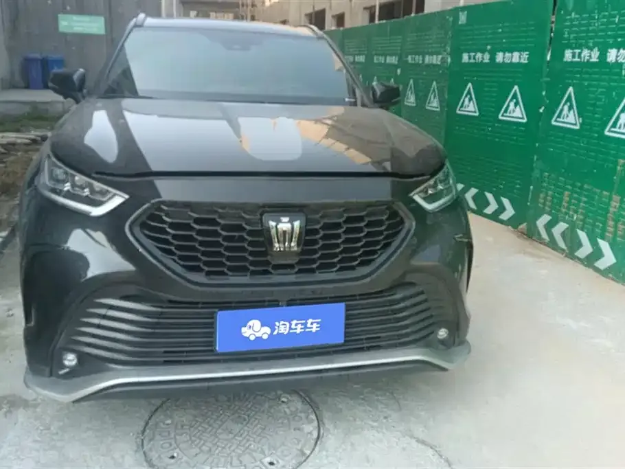 Toyota Crown Kluger 2022 из CN, фото 2