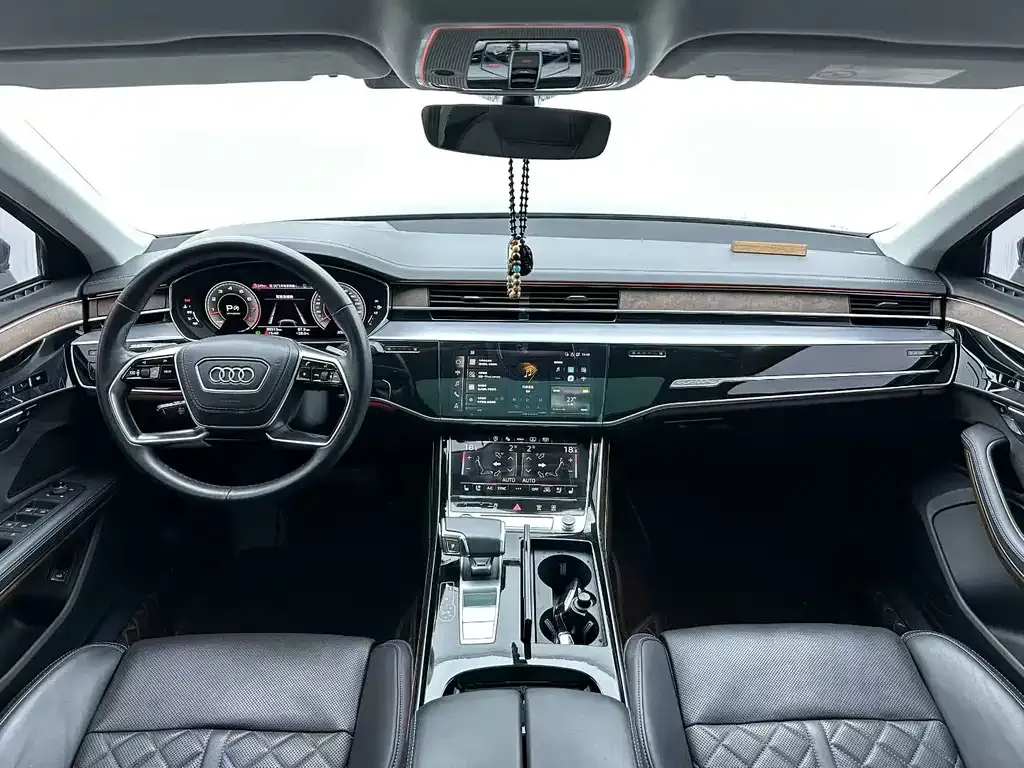 Audi A8 2023 из CN, фото 8