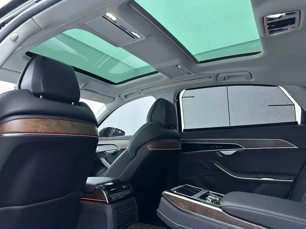 Audi A8 2023 из CN, фото 9