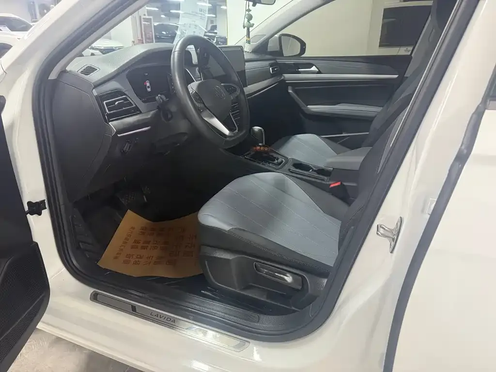Volkswagen Lavida 2024 из CN, фото 8