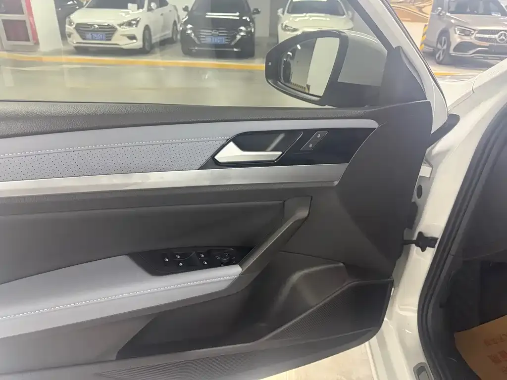 Volkswagen Lavida 2024 из CN, фото 9