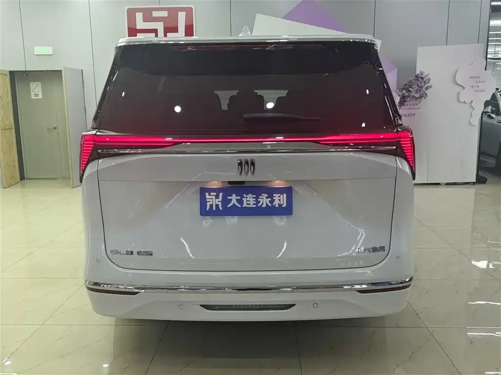 Buick GL8 2025 из CN, фото 6