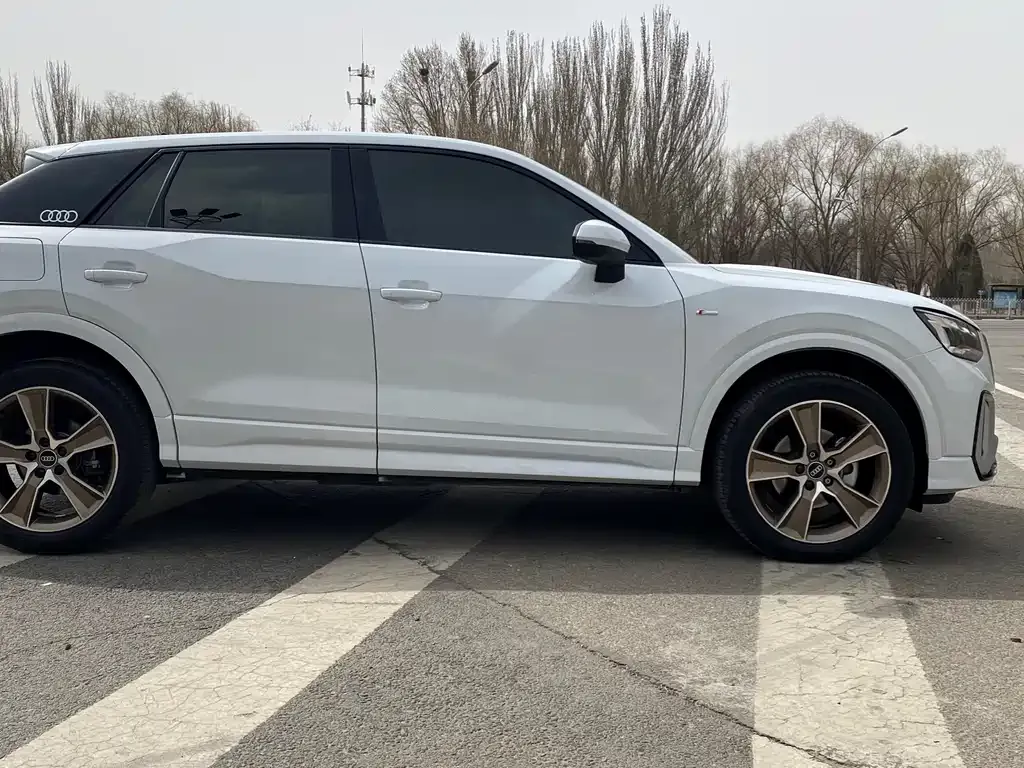 Audi Q2L 2022 из CN, фото 3