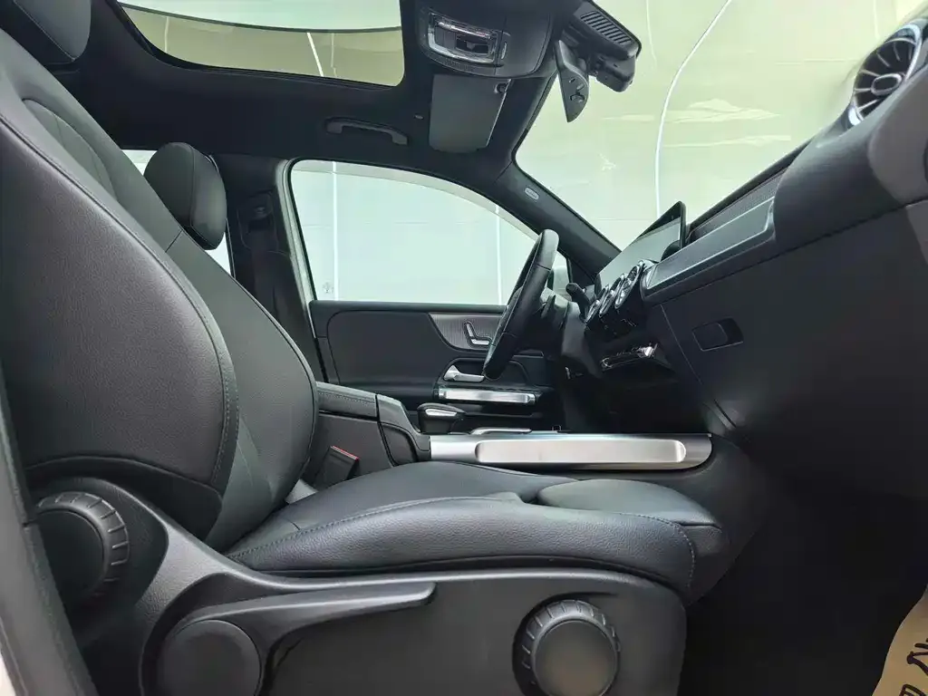 Mercedes-Benz GLB 2021 из CN, фото 10