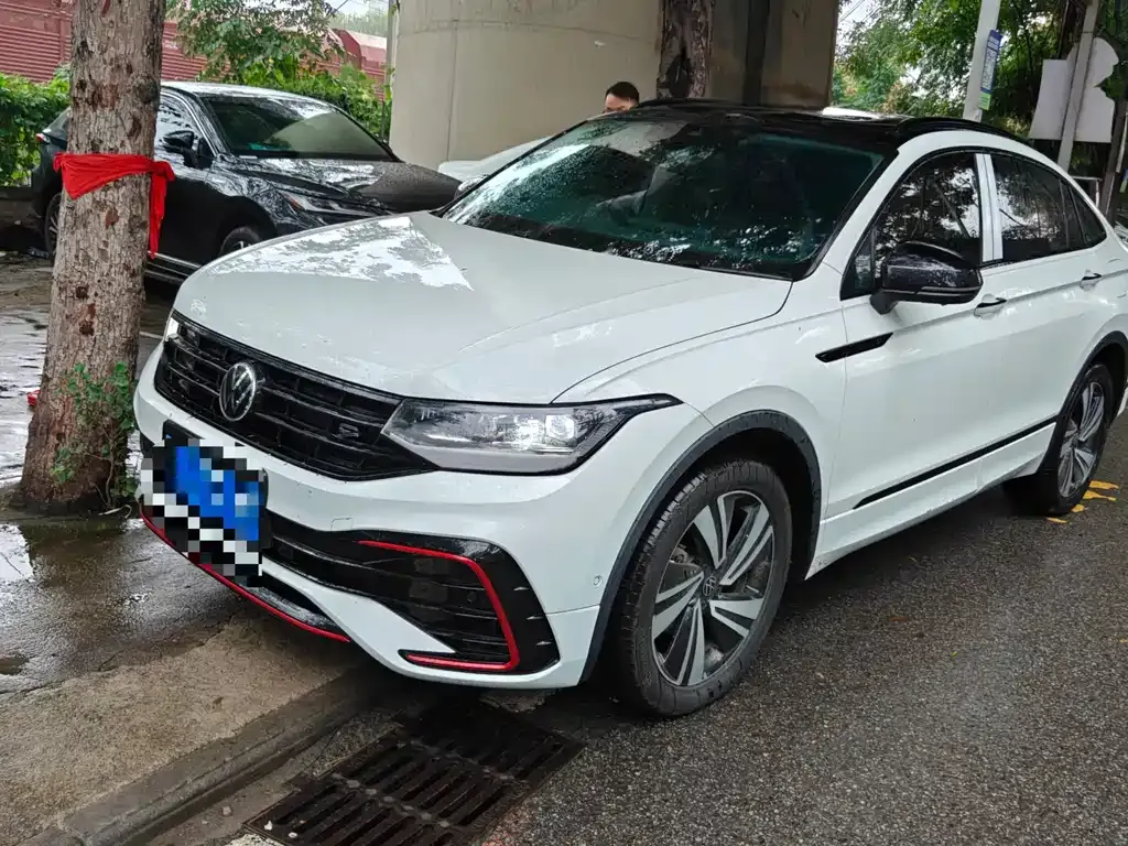 Volkswagen Tiguan X — фото 1