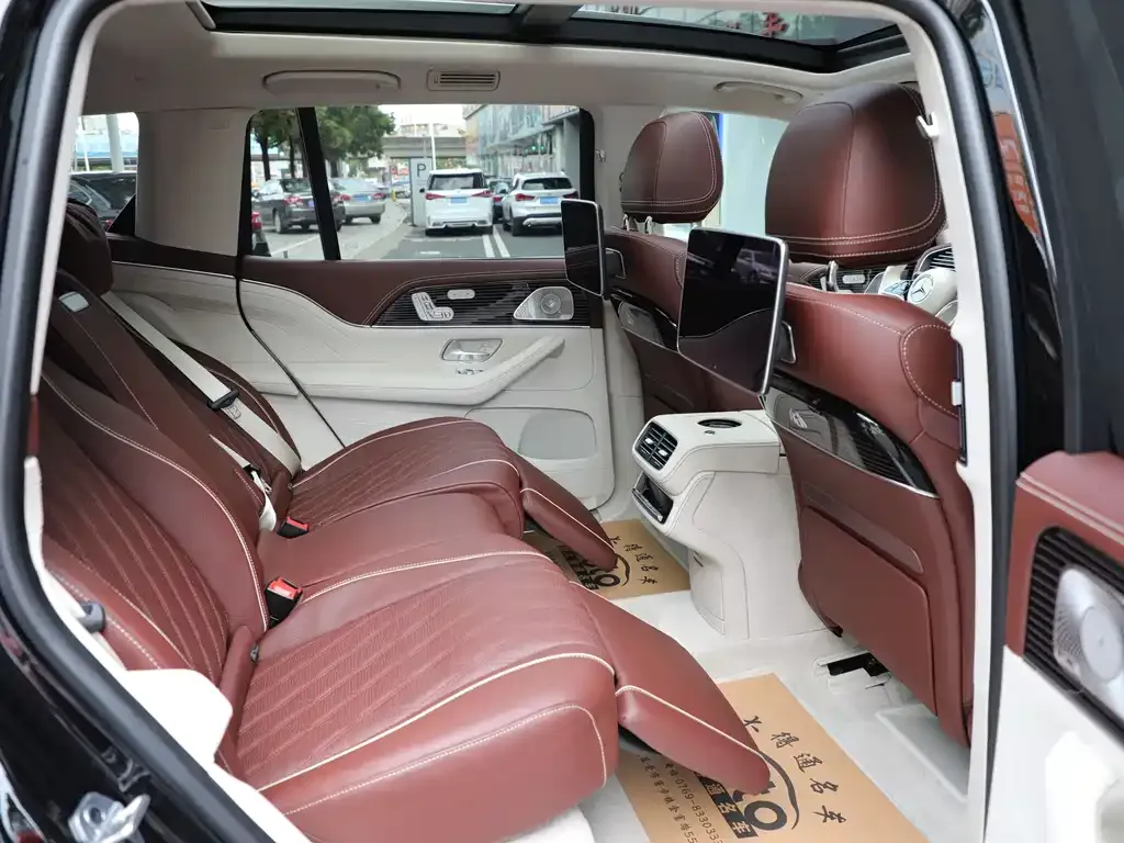 Mercedes-Benz GLS 2024 из CN, фото 7
