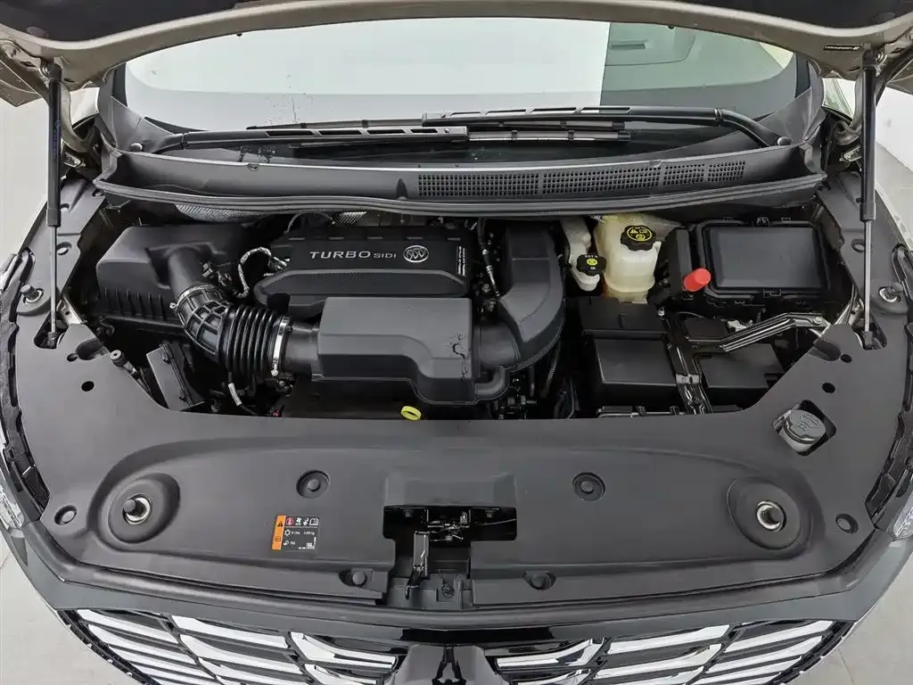 Buick GL8 2023 из CN, фото 6