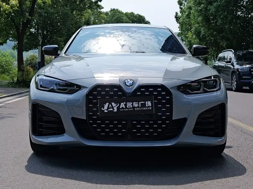 BMW 4 Series — фото 1