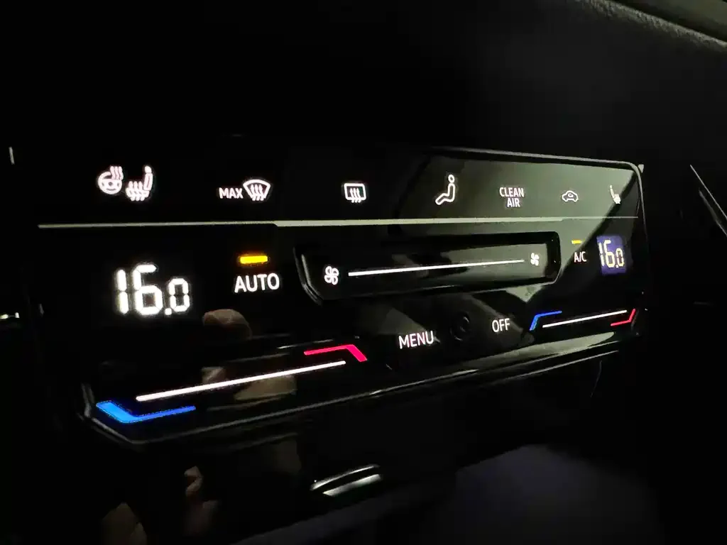 Volkswagen Tayron 2022 из CN, фото 8