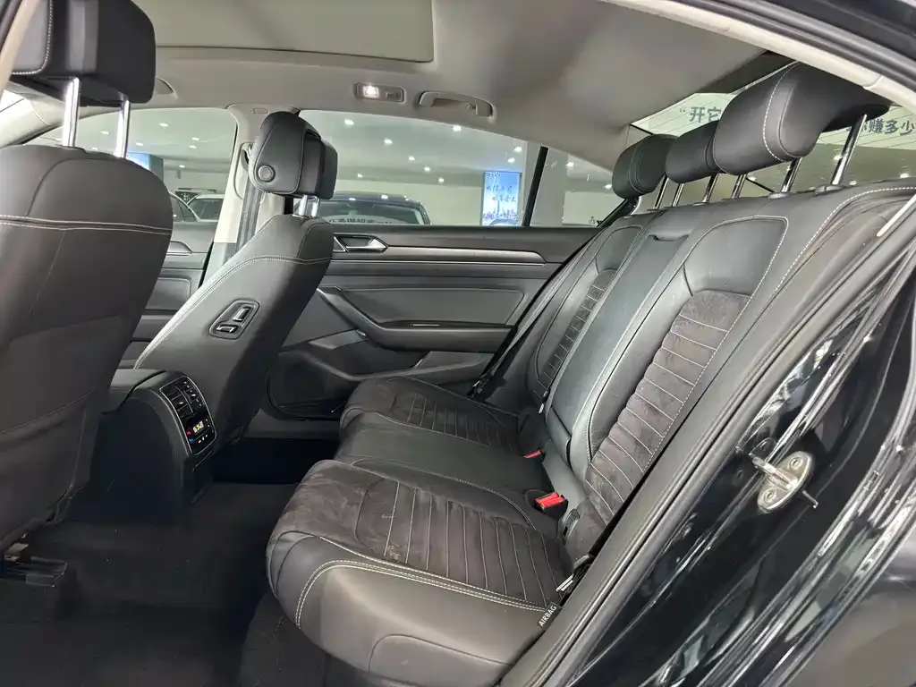 Volkswagen Magotan 2022 из CN, фото 5