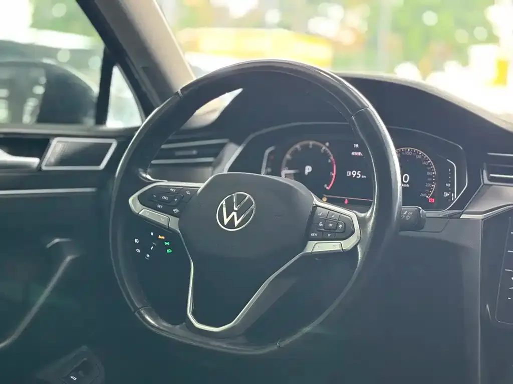 Volkswagen Magotan 2022 из CN, фото 6