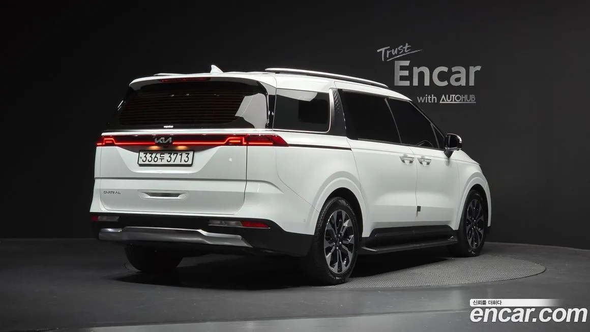 Kia Carnival — фото 2