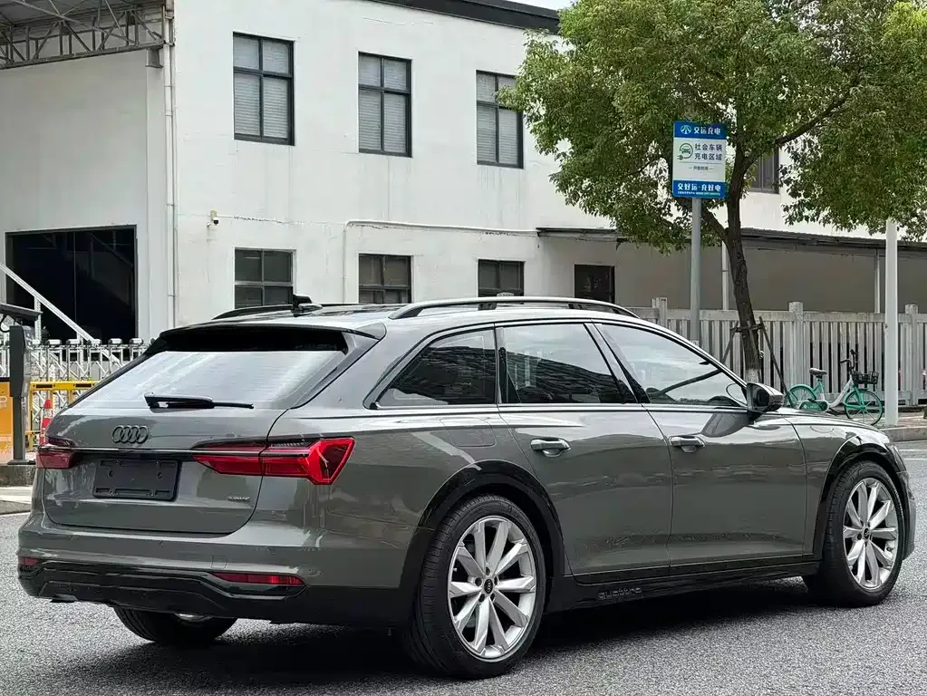 Audi A6 (Import) 2023 из CN, фото 4