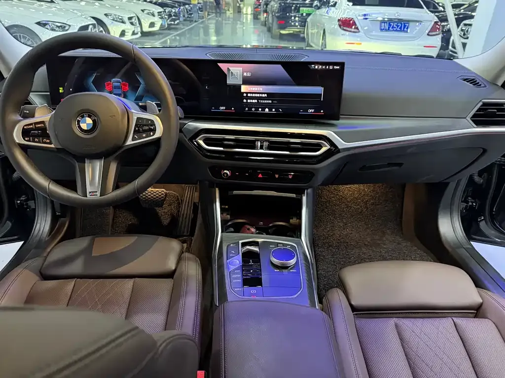 BMW 3 Series 2024 из CN, фото 10
