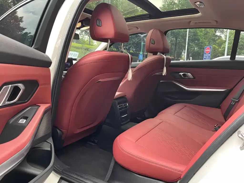 BMW 3 Series 2023 из CN, фото 5